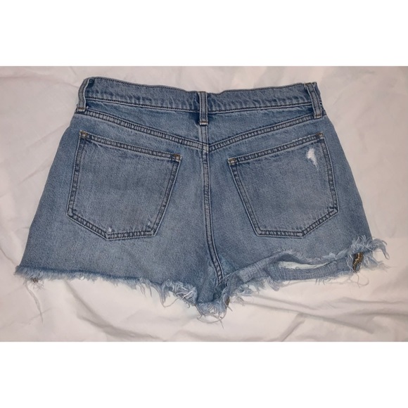 Denim shorts - Picture 2 of 5